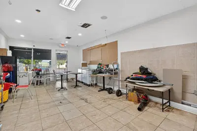 Established Pizzeria with Expansion Potential