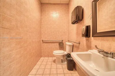 Established Chicken Grill Franchise with Secure Lease