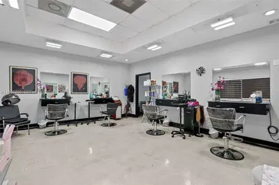 Established Full Service Beauty Salon with Turnkey Operations