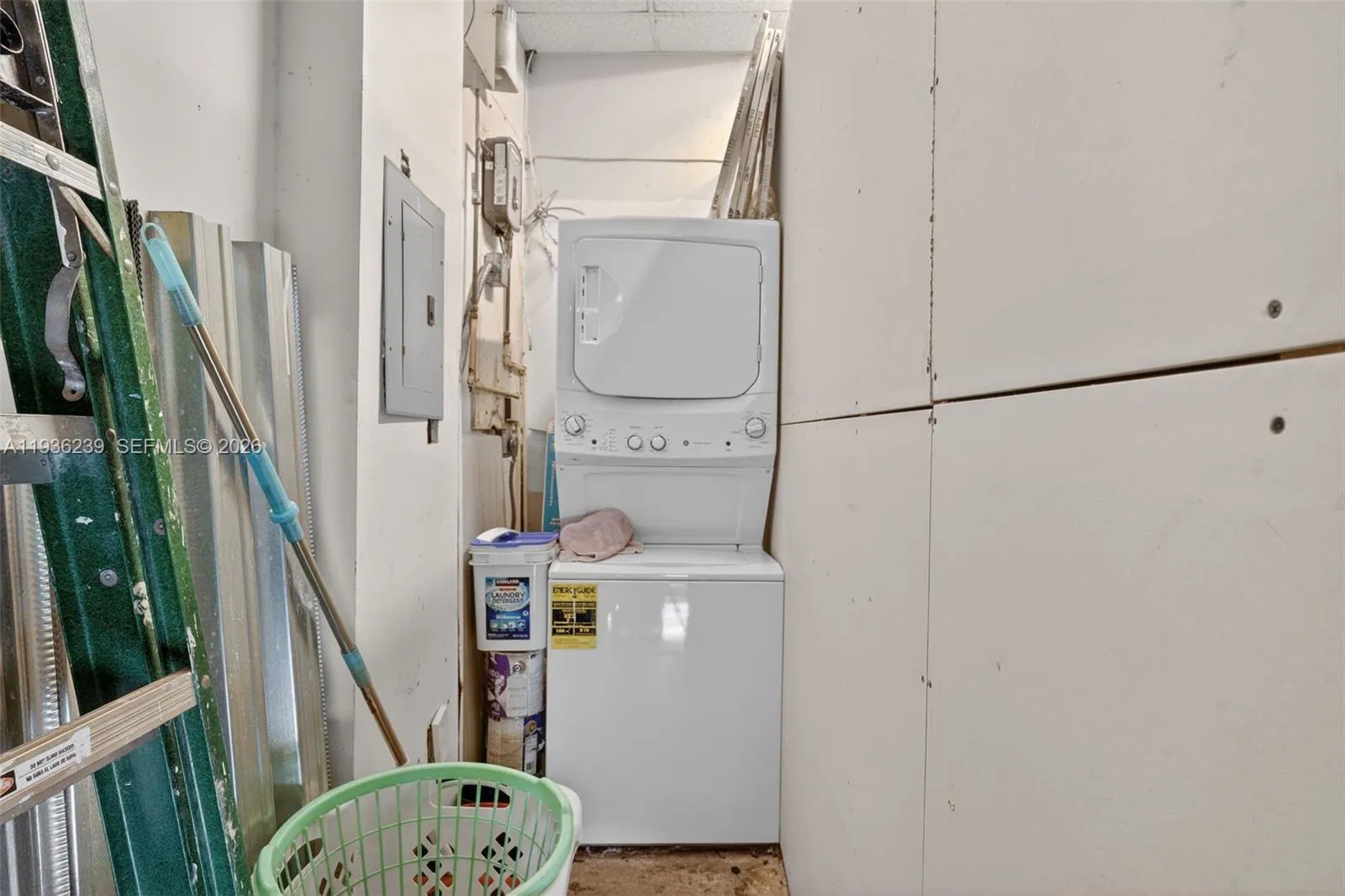 Established Full Service Beauty Salon with Turnkey Operations