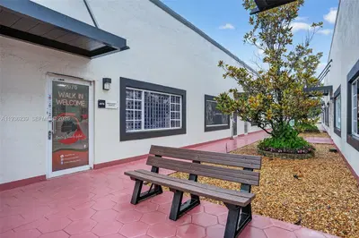 Established Full Service Beauty Salon with Turnkey Operations