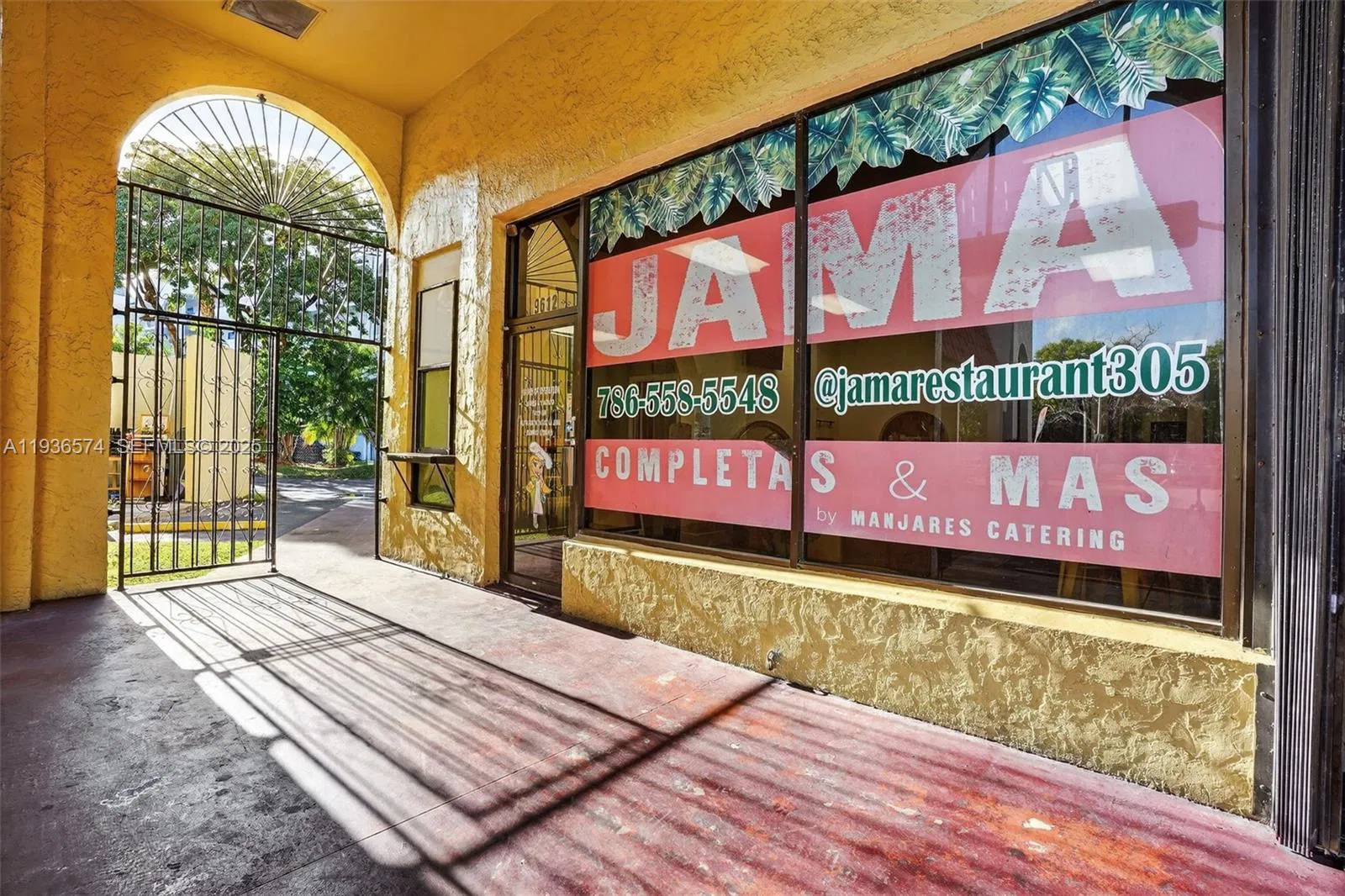 Established Restaurant with Prime Central Location