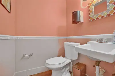 Established Restaurant with Prime Central Location