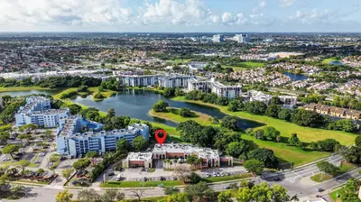 Established Restaurant with Prime Central Location