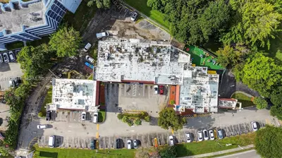 Established Restaurant with Prime Central Location