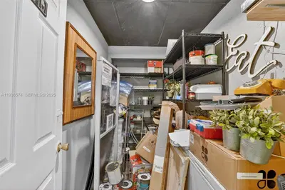 Established Restaurant with Prime Central Location