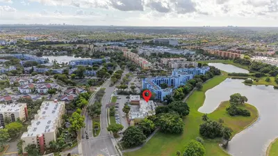 Established Restaurant with Prime Central Location