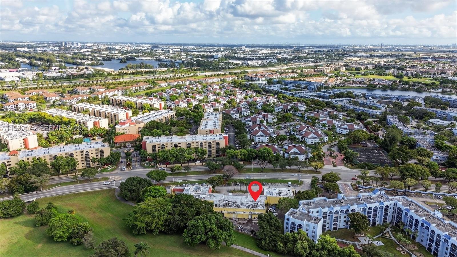 Established Restaurant with Prime Central Location