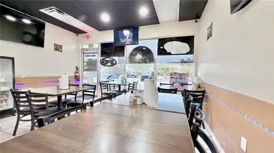 Prime Restaurant Space with Beer  Wine License