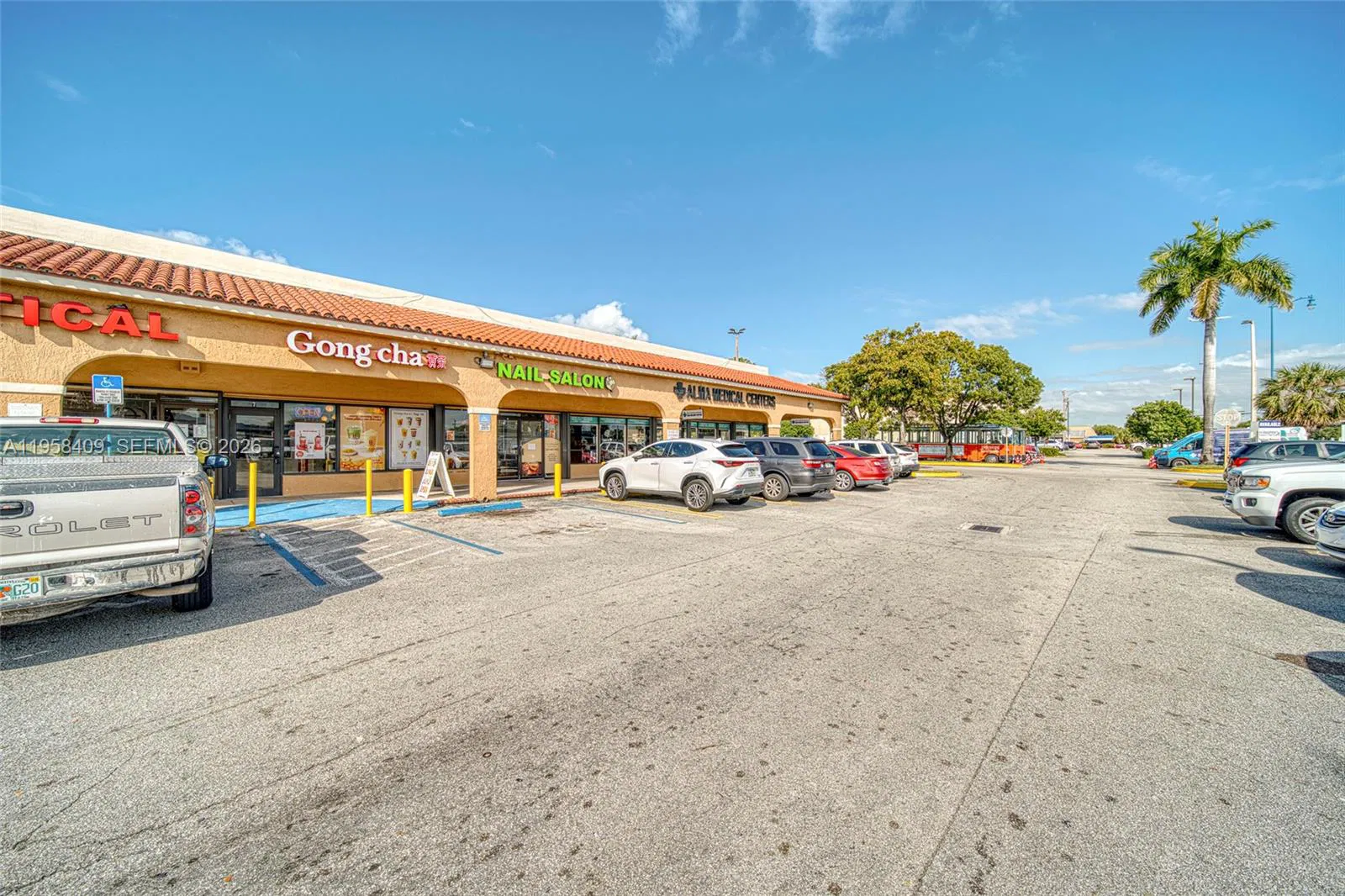 Turnkey Boba Tea Shop with Franchise Flexibility