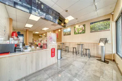Turnkey Boba Tea Shop with Franchise Flexibility