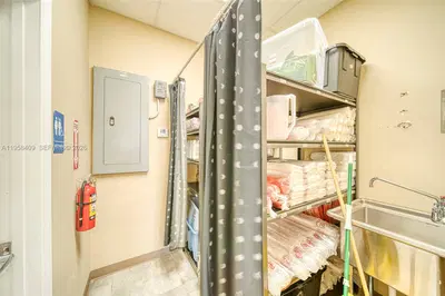 Turnkey Boba Tea Shop with Franchise Flexibility