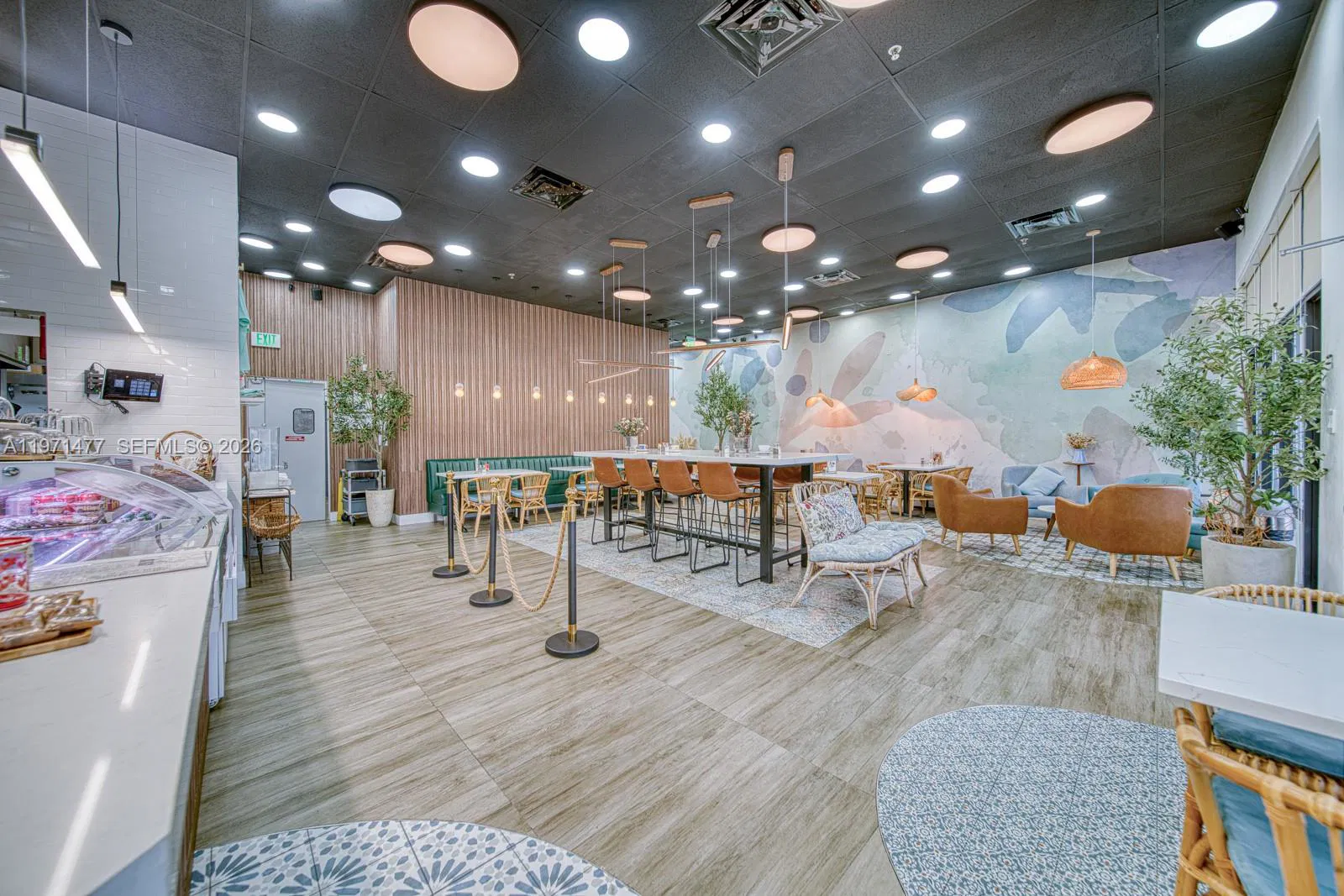 Turnkey Caf Restaurant with Prime Location