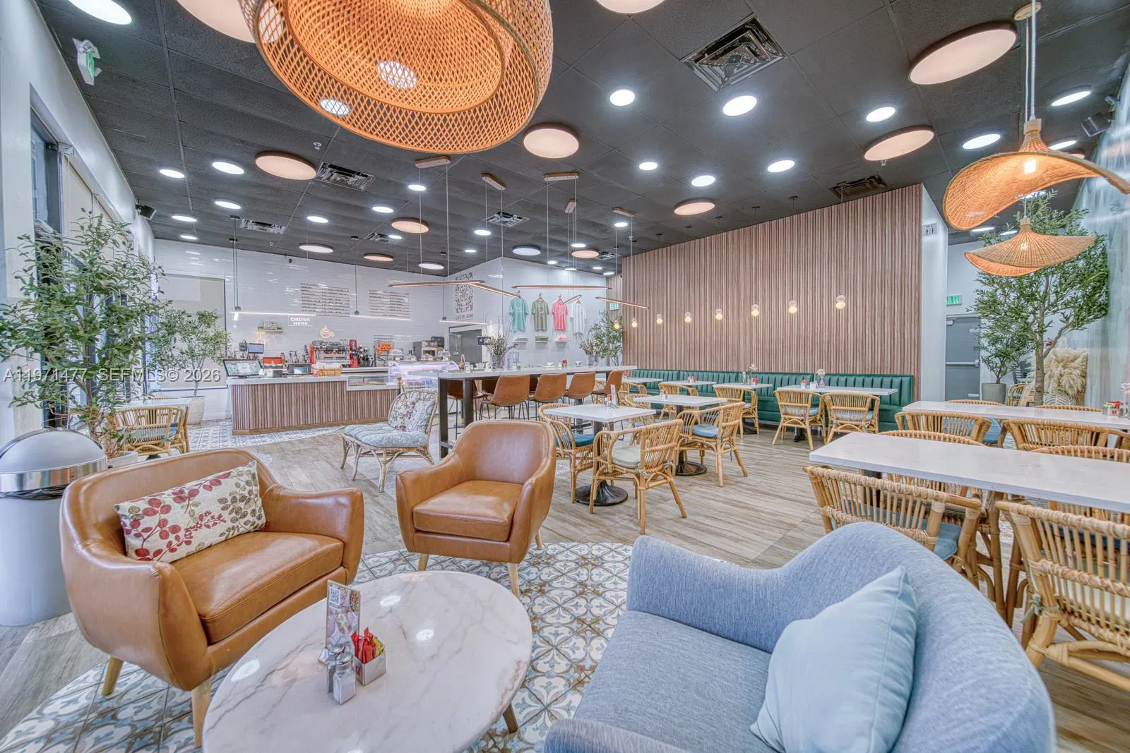 Turnkey Caf Restaurant with Prime Location