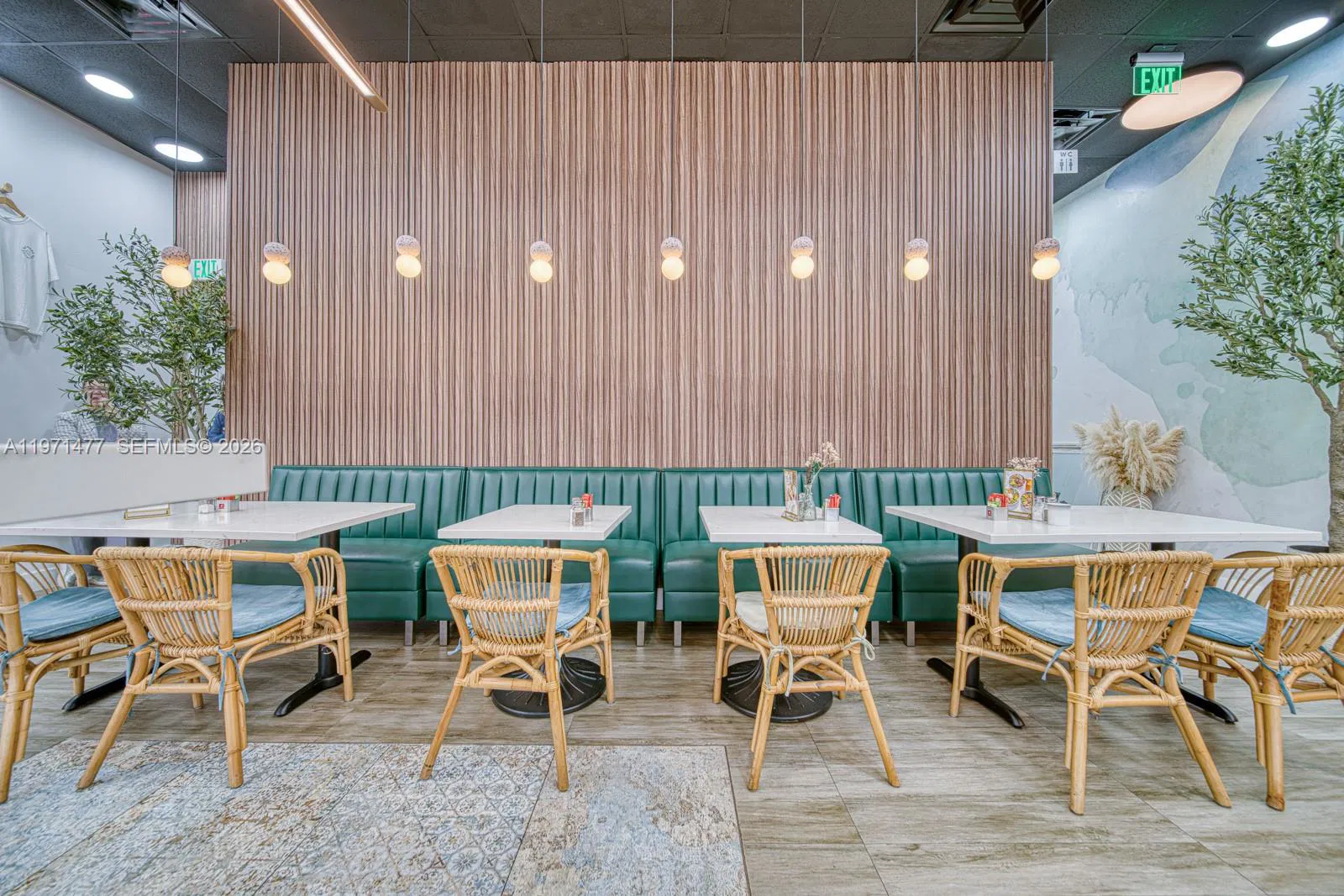 Turnkey Caf Restaurant with Prime Location