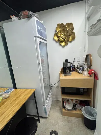 Established Hair Salon with Loyal Client Base