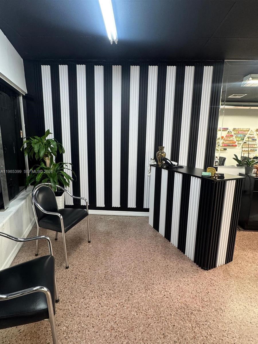 Established Hair Salon with Loyal Client Base