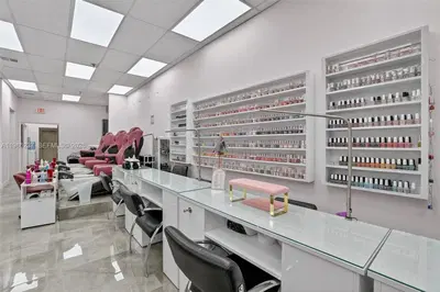 Turnkey Beauty Salon with Consistent Foot Traffic