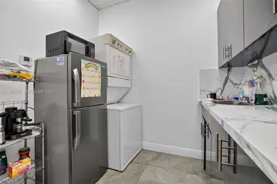 Turnkey Beauty Salon with Consistent Foot Traffic