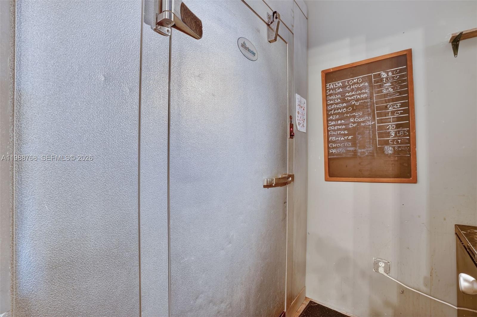 Turn Key Restaurant Space with Grease Trap and Equipment