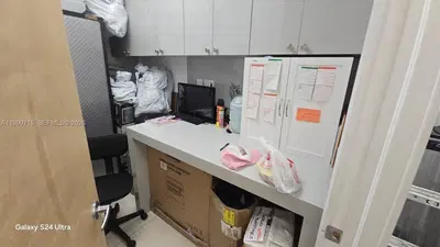 Turnkey Ice Cream Shop in a Prime Tourist Location