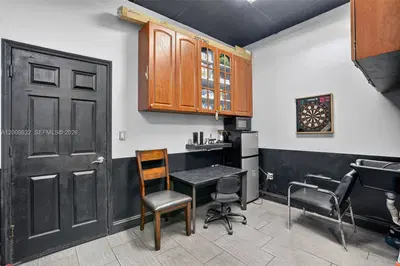 Established Barbershop with Loyal Customer Base