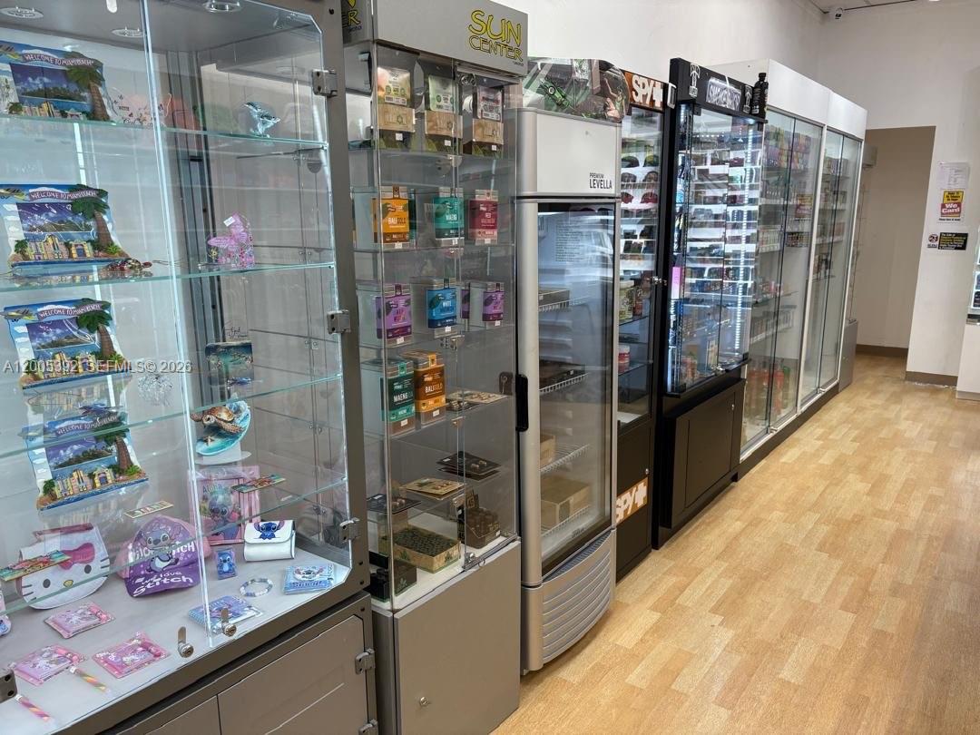 Complete Smoke Shop Inventory and Equipment Package
