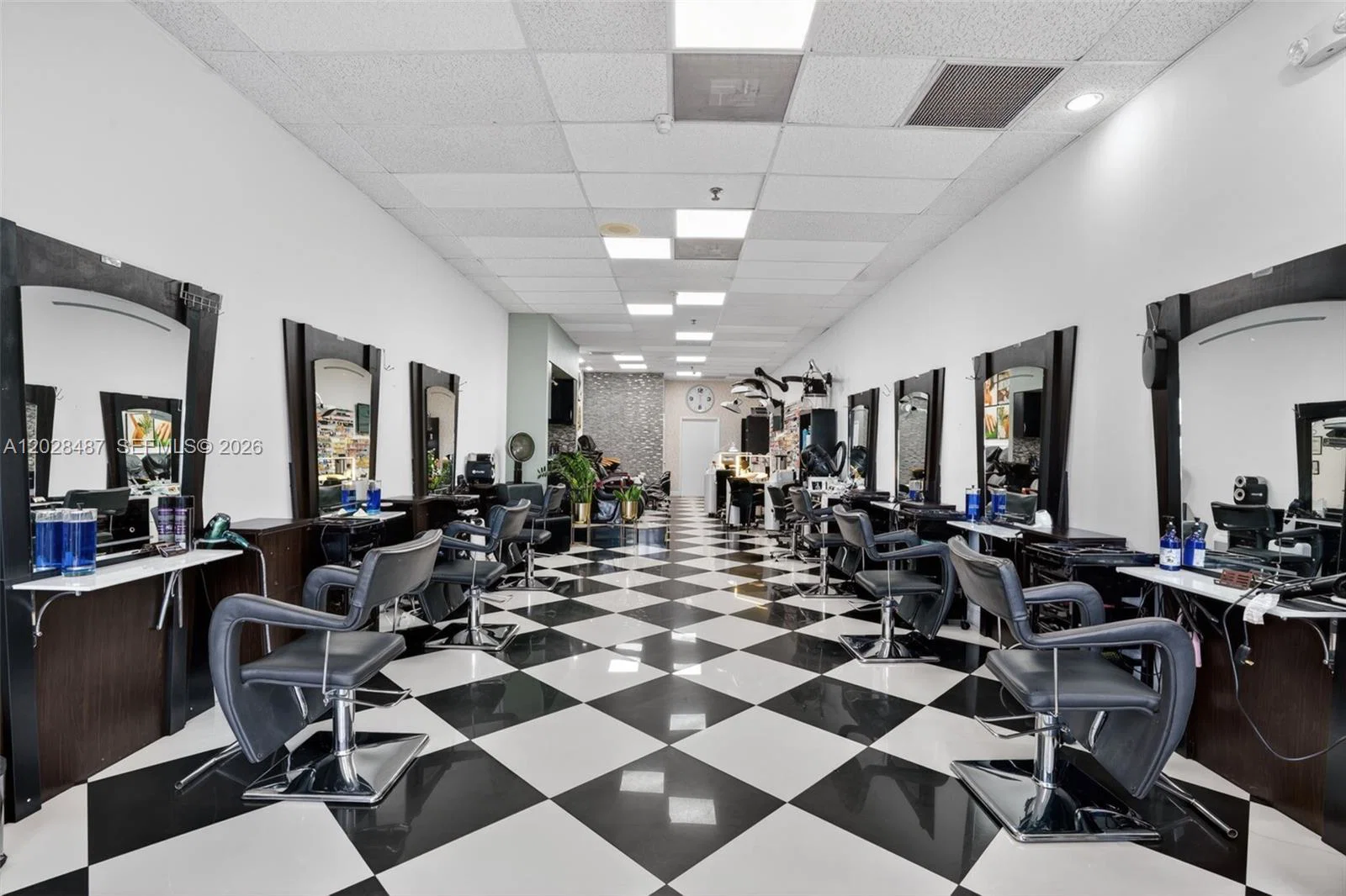 Complete Salon Equipment Package with Modern Fixtures
