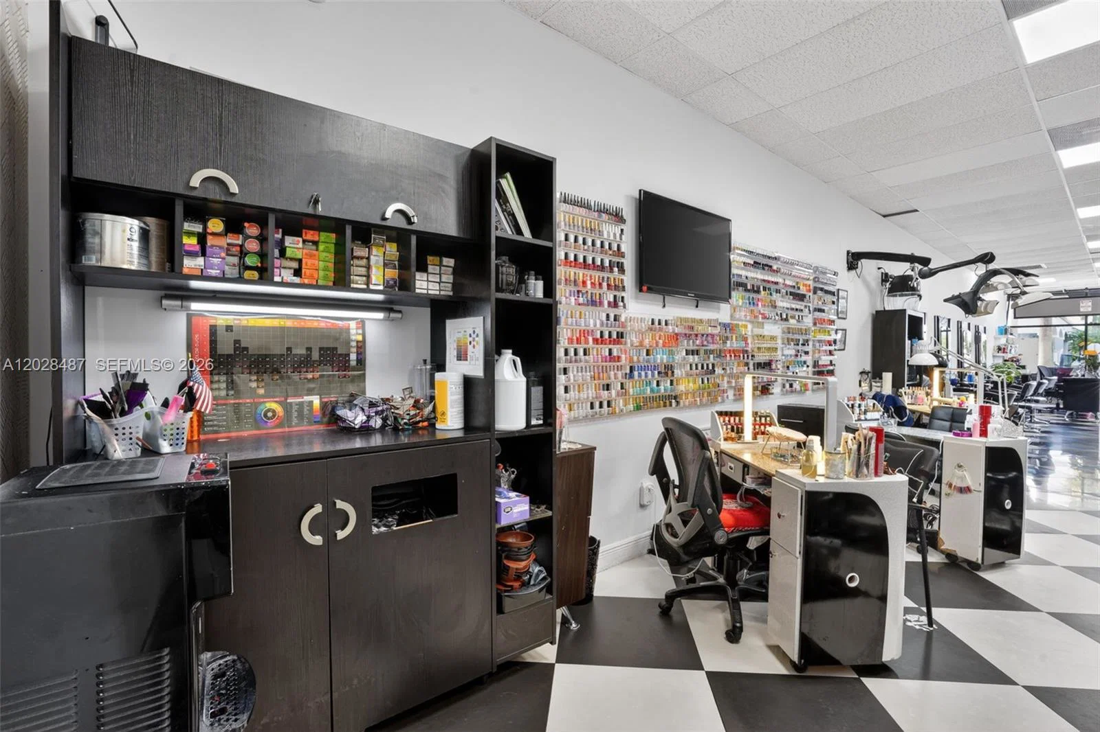 Complete Salon Equipment Package with Modern Fixtures