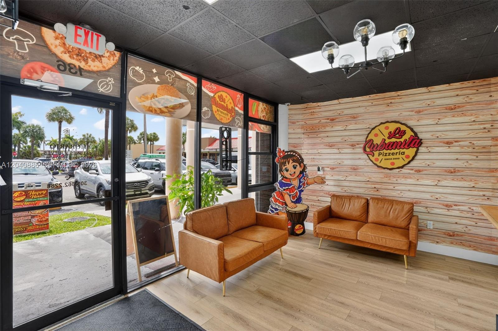 Established Pizzeria with Strong Mall Foot Traffic