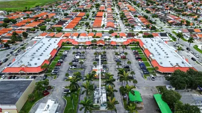 Established Pizzeria with Strong Mall Foot Traffic