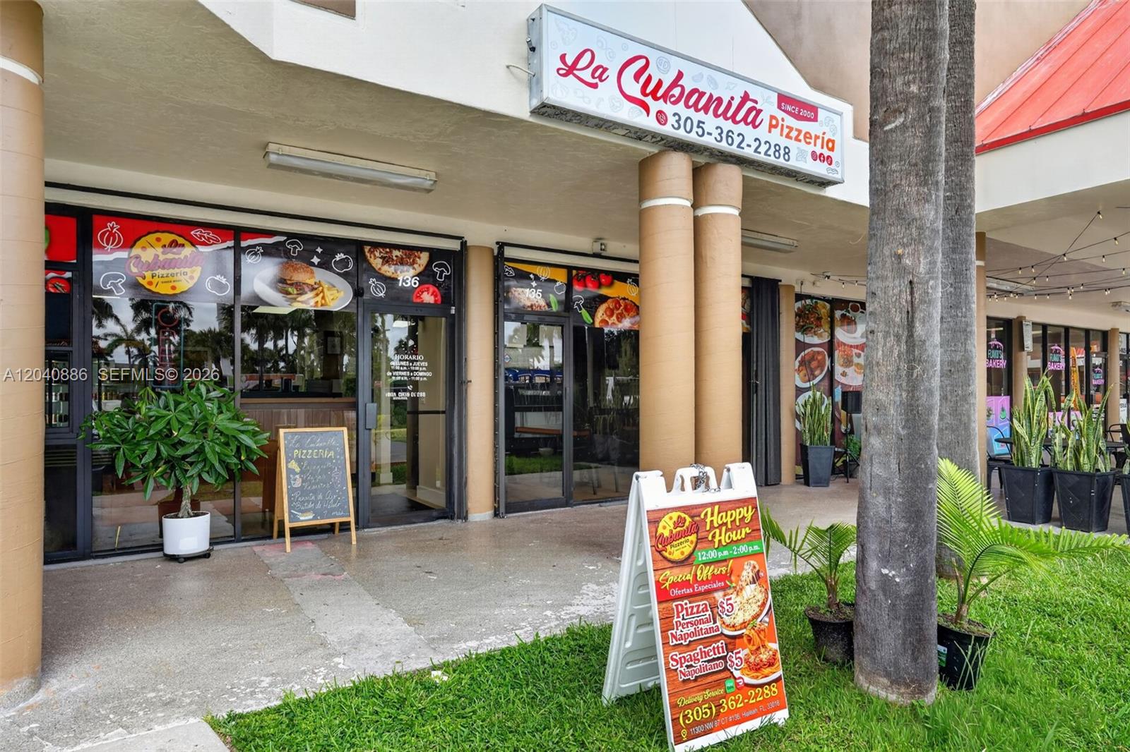 Established Pizzeria with Strong Mall Foot Traffic