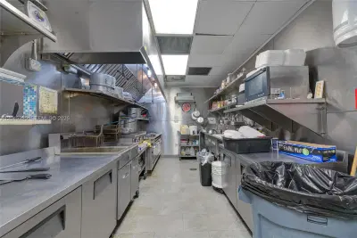 Thriving Cafe with Prime Hospital Adjacent Location