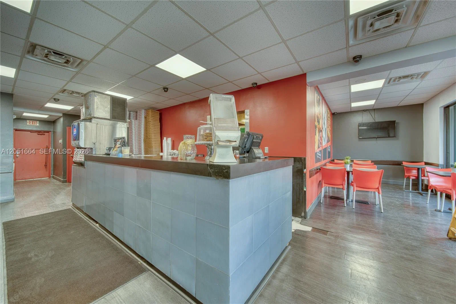 Profitable Pizzeria with a Prime High Traffic Location