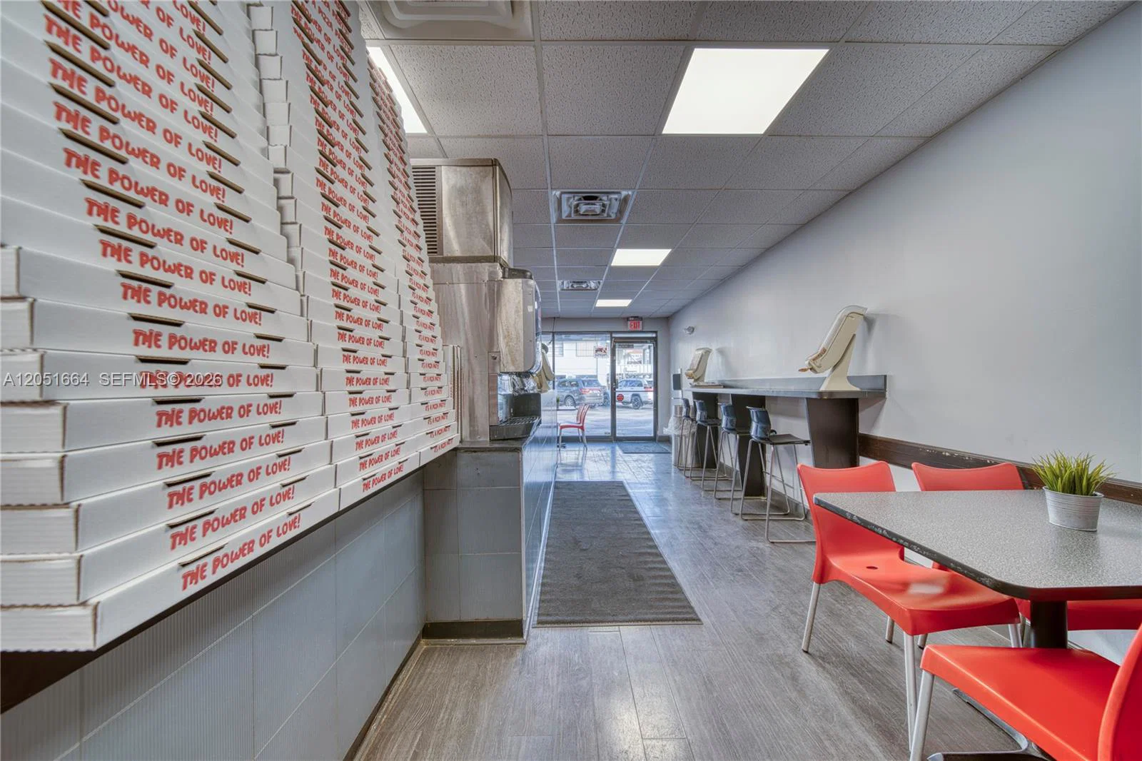 Profitable Pizzeria with a Prime High Traffic Location
