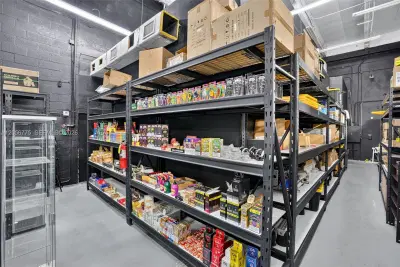 Complete Smoke Shop Fixtures and Equipment Package