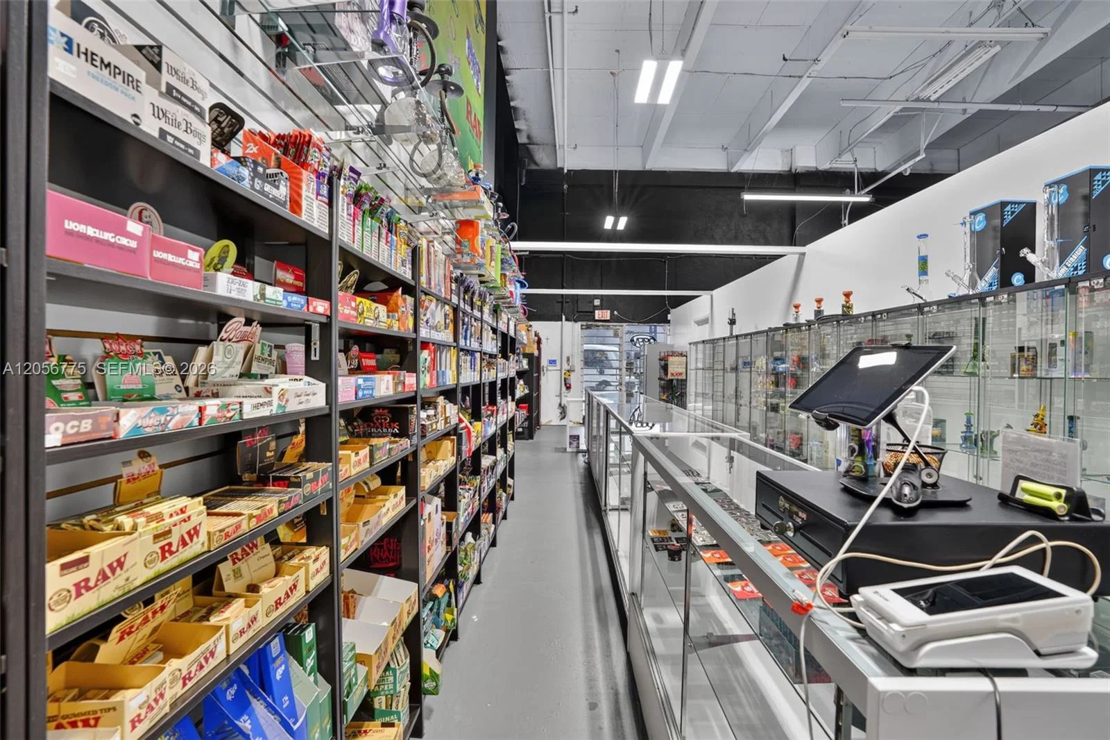 Complete Smoke Shop Fixtures and Equipment Package