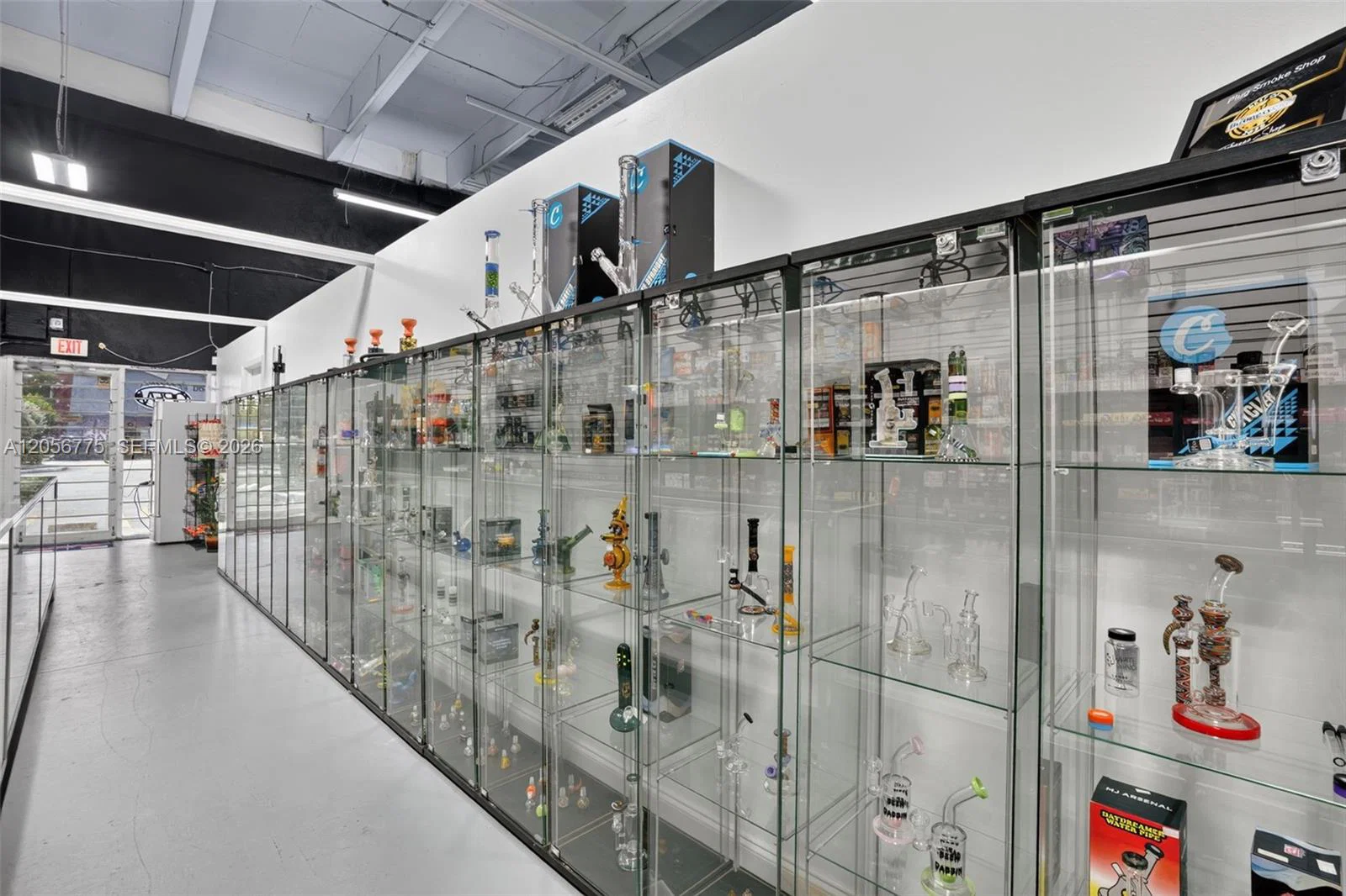 Complete Smoke Shop Fixtures and Equipment Package