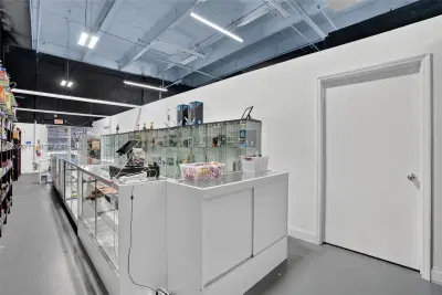 Complete Smoke Shop Fixtures and Equipment Package