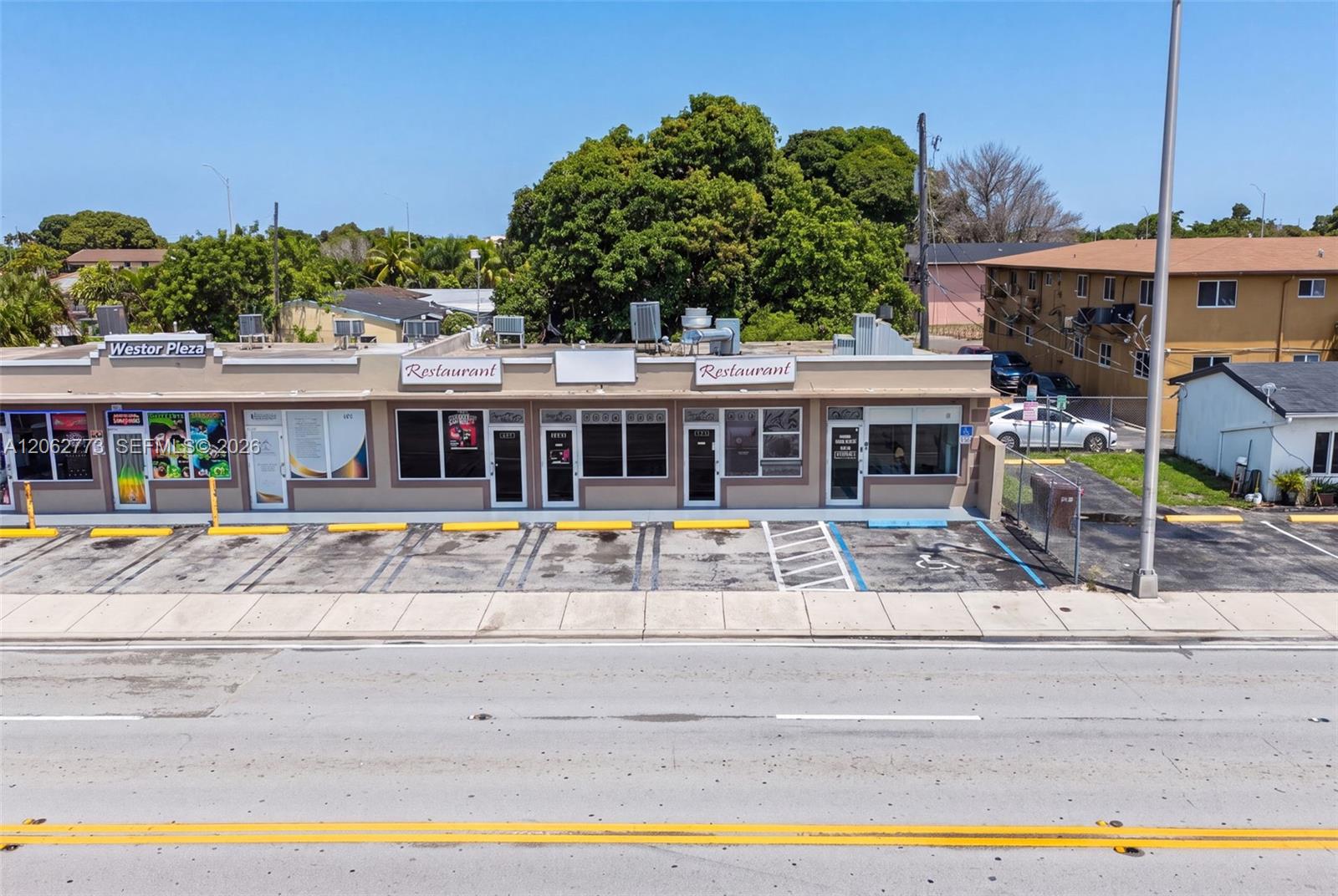 Turnkey Cafeteria and Sports Bar with Beer and Wine License