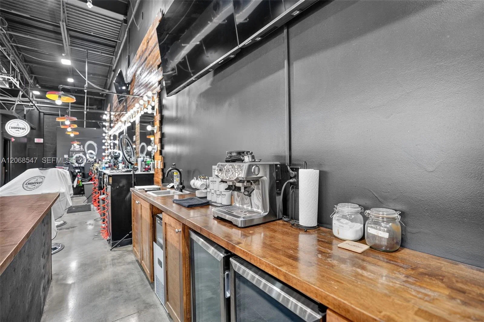 Established Barber Shop with 13 Stations for Growth