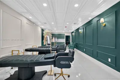 Complete Permanent Makeup Studio Assets with Upscale Finishes