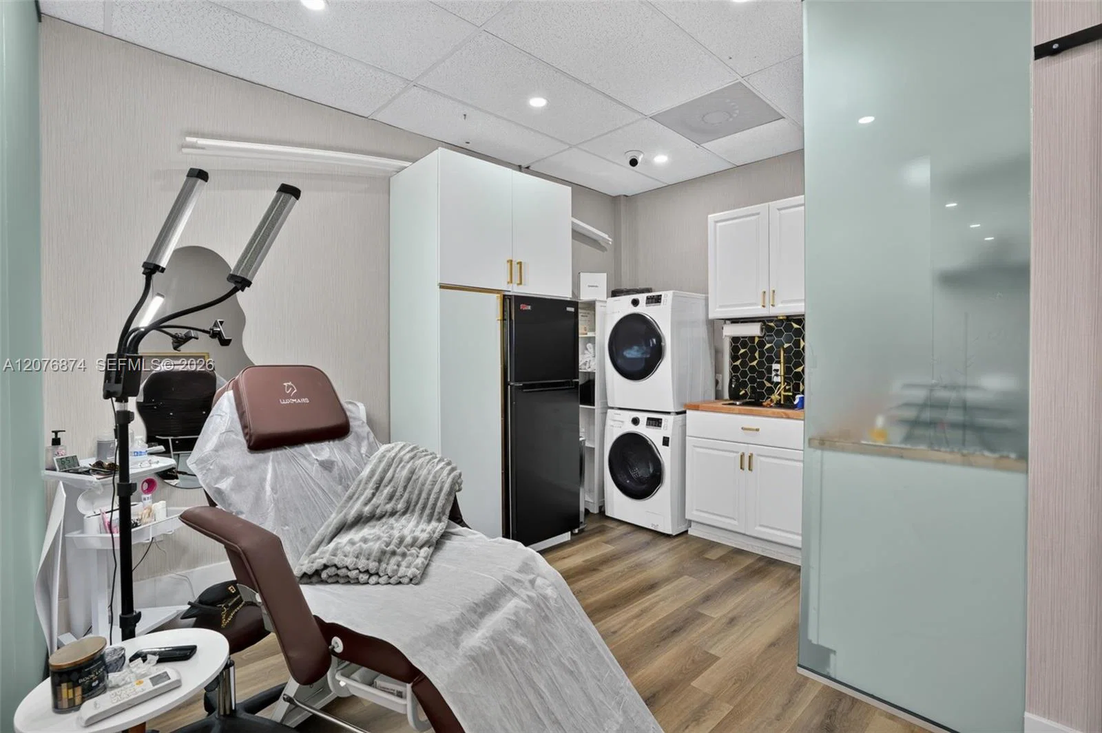Turnkey Salon Equipment Package with Low Rent Lease