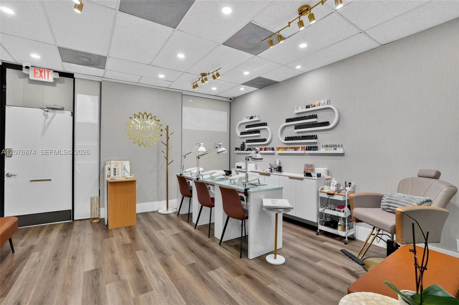 Turnkey Salon Equipment Package with Low Rent Lease