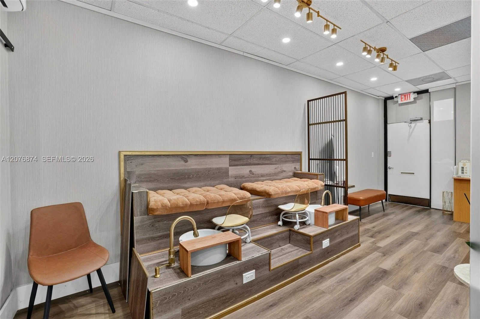 Turnkey Salon Equipment Package with Low Rent Lease