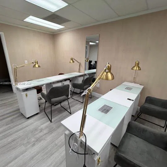 Complete Beauty Salon Equipment Package with Private Suite
