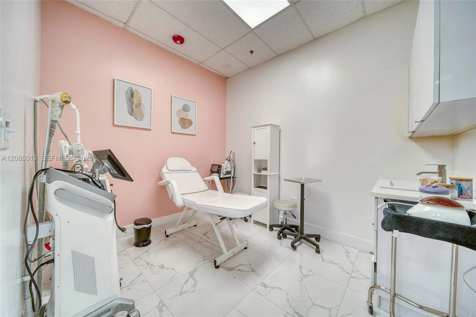 Complete Salon Equipment Package with 8 Pedicure Stations