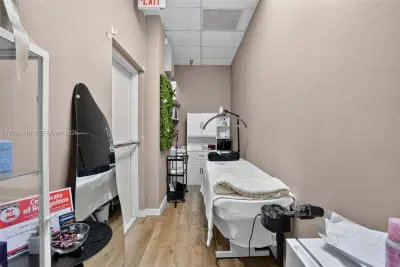 Complete Beauty Salon Equipment and Fixtures Package