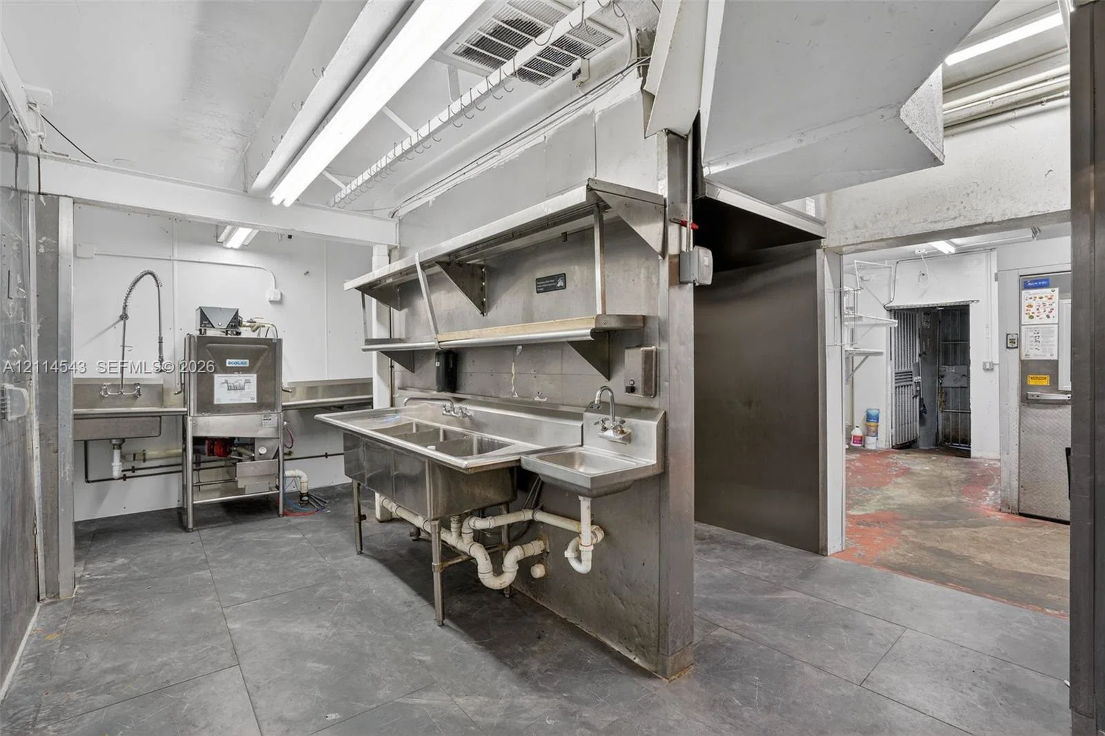 Premier Commercial Real Estate Investment with Multifamily and Retail Assets