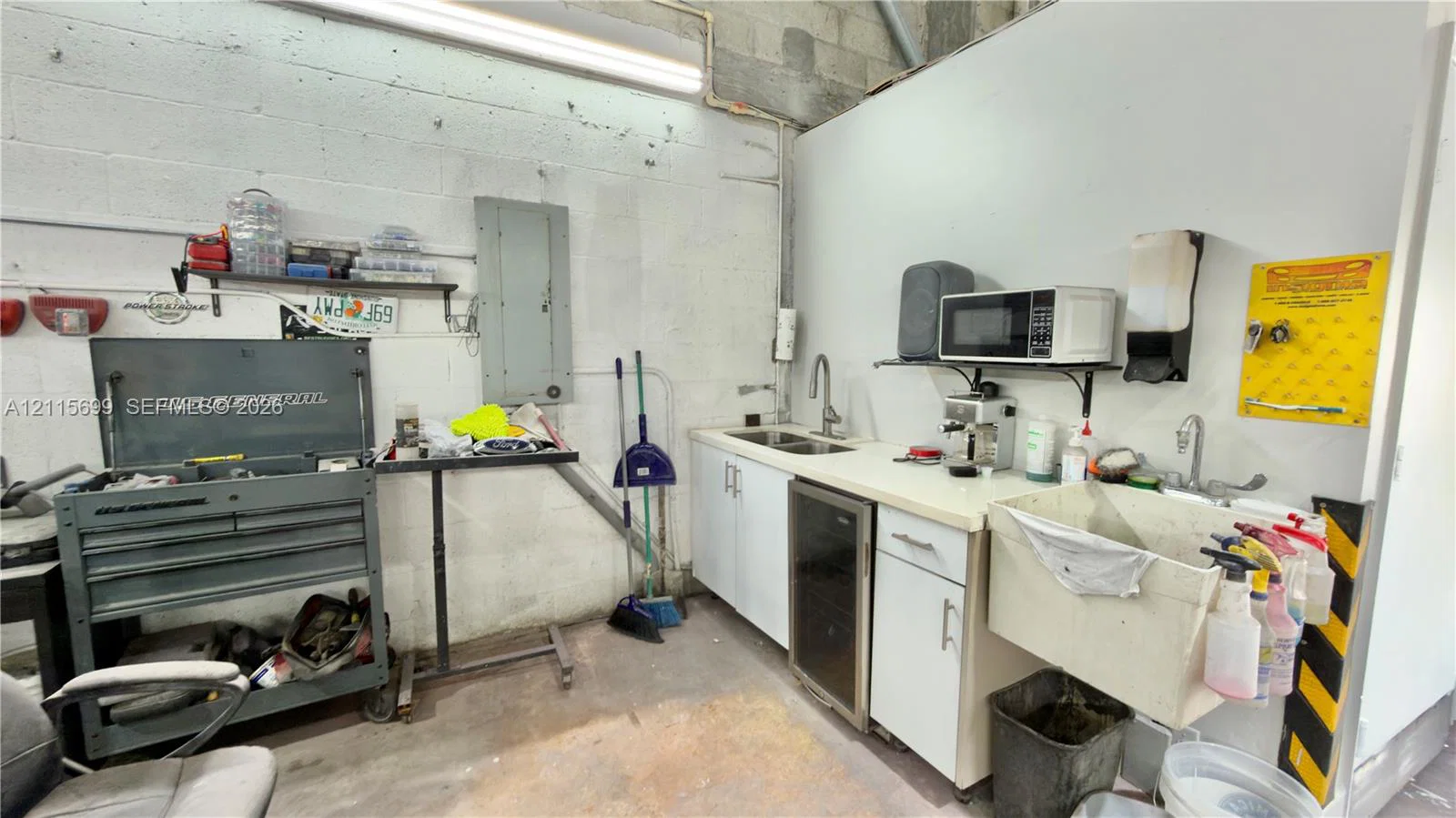 Turnkey Automotive Body Shop Assets with All Permits in Place